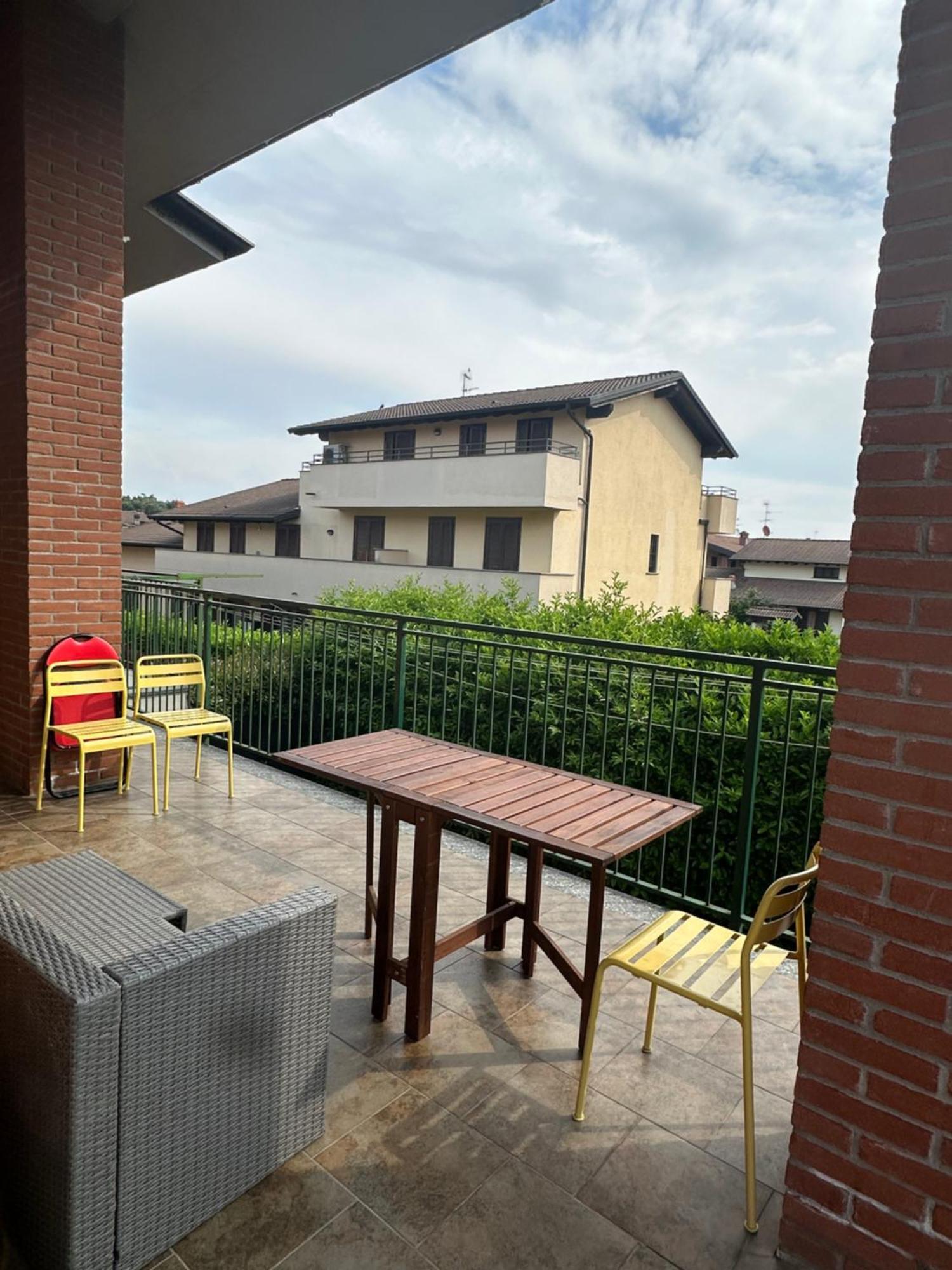 Hotel La Quercia Fiorita Trivolzio Esterno foto
